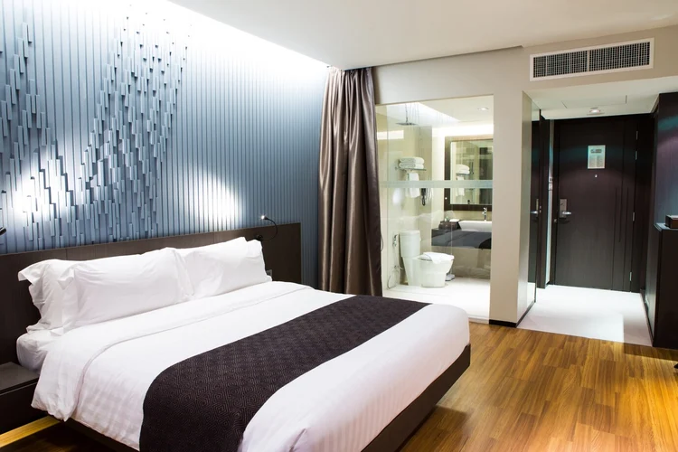 d30fd7c2-1835-4ec1-a695-f2efec0d5671-interior-of-modern-comfortable-hotel-room_1232-1822.jpg