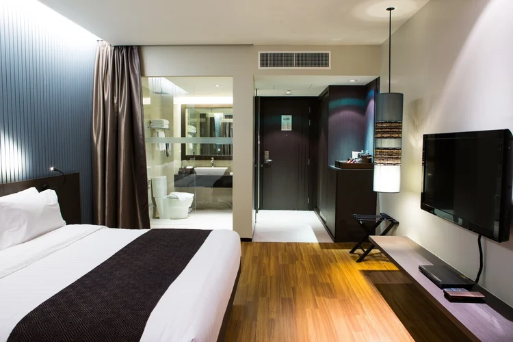 819fb9fe-1eb8-4e0a-840f-e9f5daf8f4fb-interior-of-modern-comfortable-hotel-room_1232-1823.jpg